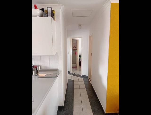 0 BEDROOM APARTMENT FOR SALE IN MAGALIESKRUIN